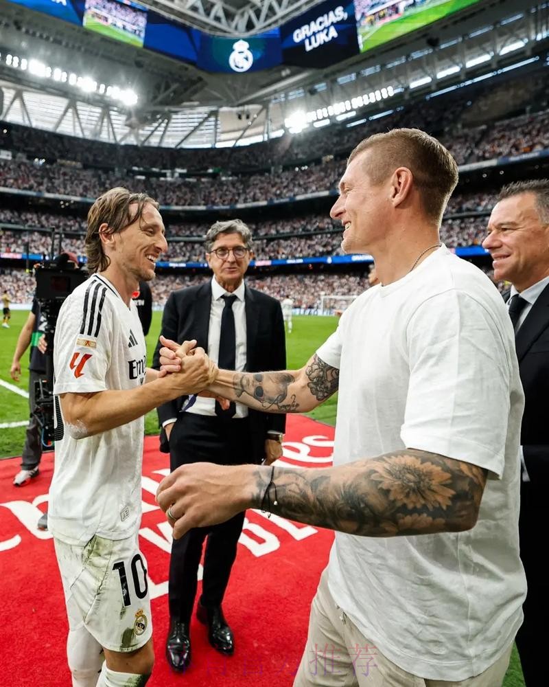 皇马正考虑续约莫德里奇1年 克罗斯下周宣布留队